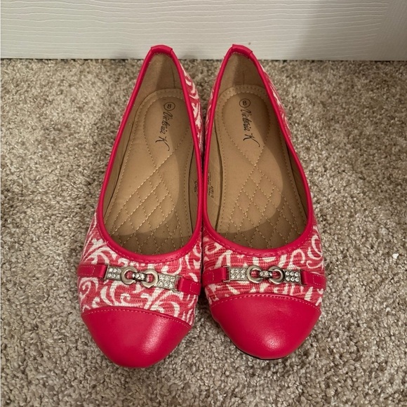 Pink patterned Flats - Picture 2 of 4